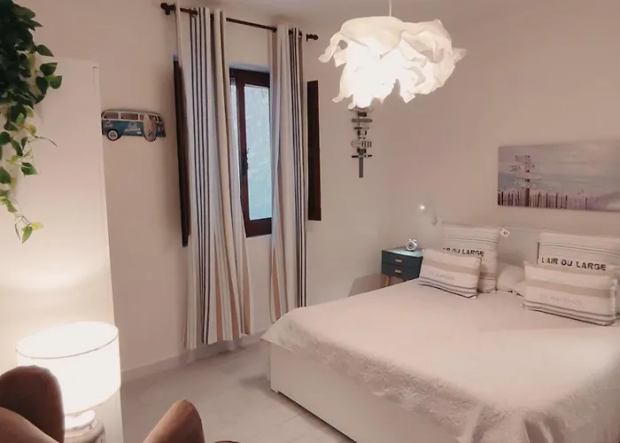 Semesterbostad La Casa Rosa Ponza